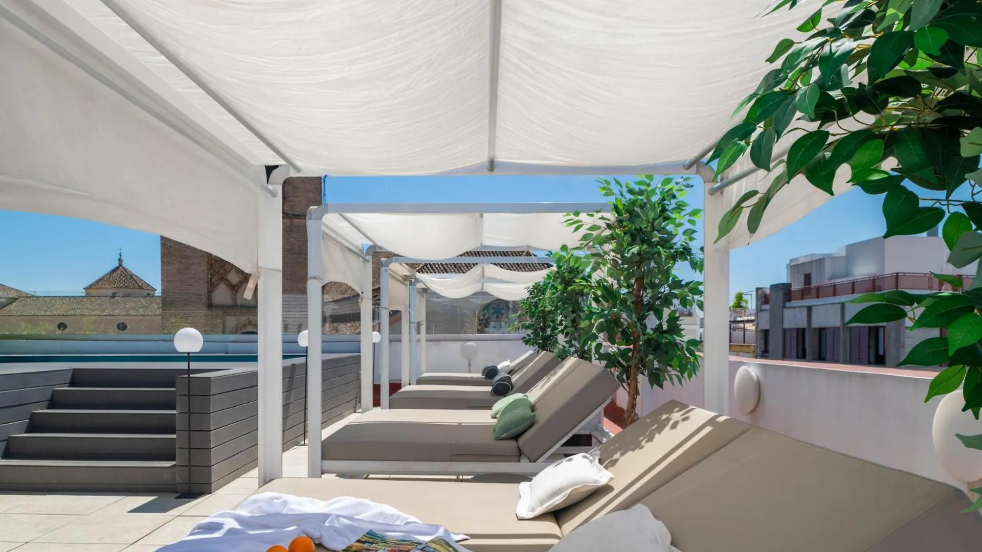 Opera Apartments Alameda Seville